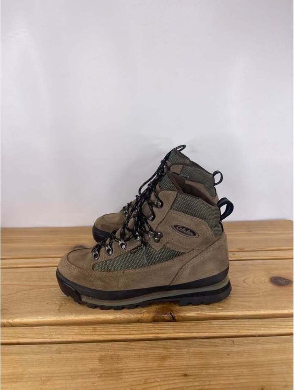 Cabela's Dry-Plus Hiking Boots Women's Size 7
